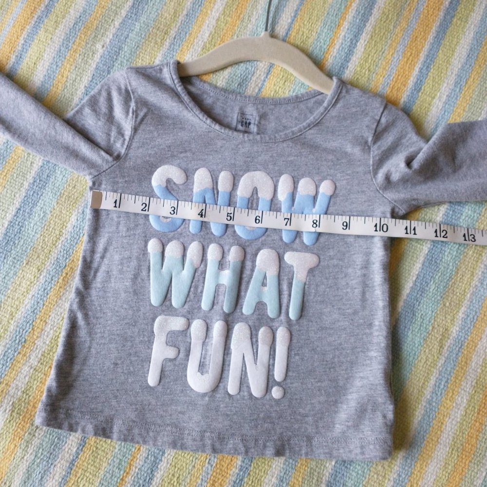 ⭐ Lot of 2 Toddler Girl GAP long sleeve tops 18-24m - Picture 4 of 16